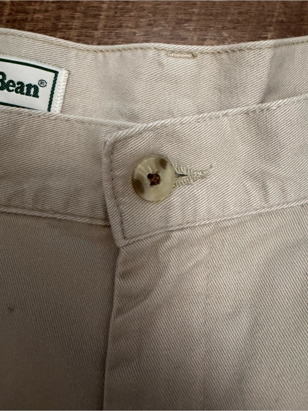 Vintage L.L. Bean Khaki Pleated Shorts Womens Size 12 Classic 80’s and 90’s Prep - Picture 3 of 7